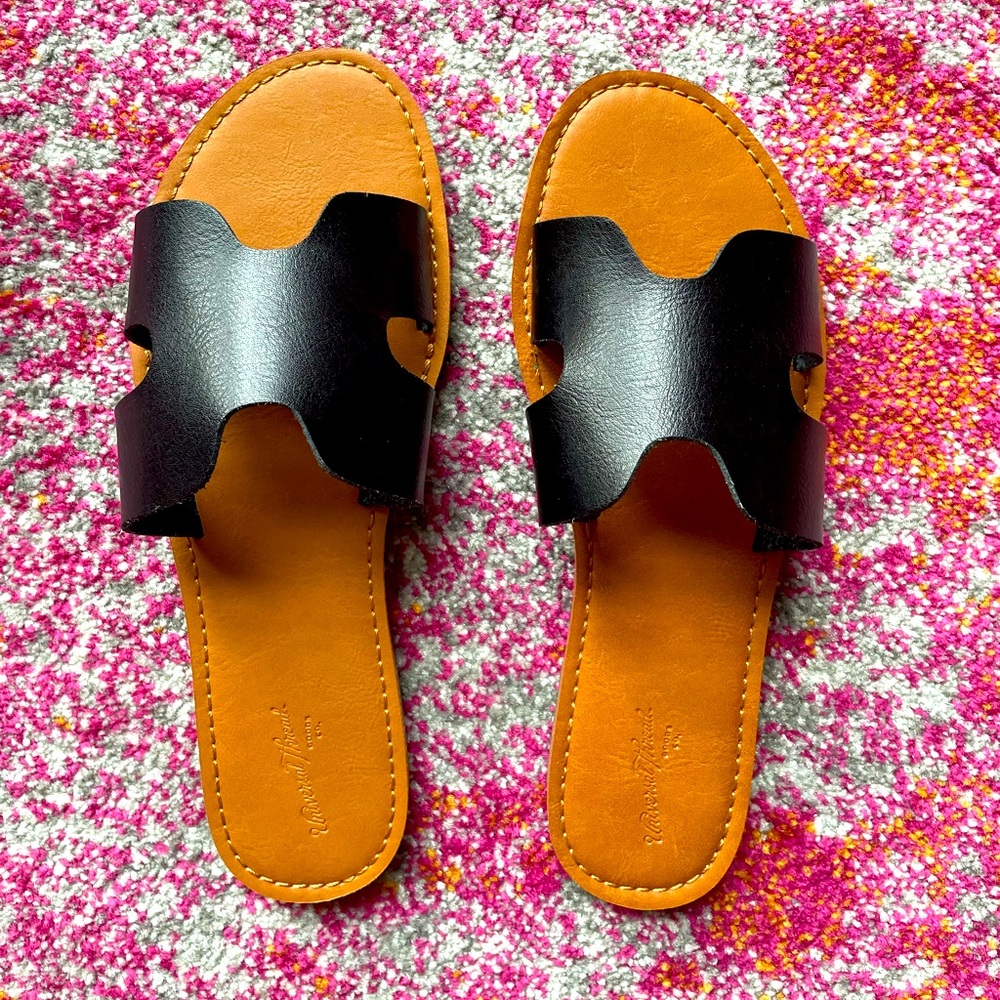 Universal Thread Black Sandals